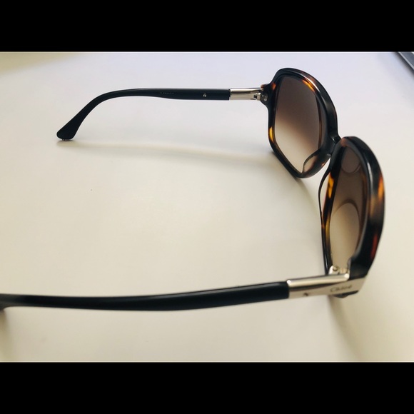 Chloe Tortoise Shell Sunglasses - Picture 5 of 6